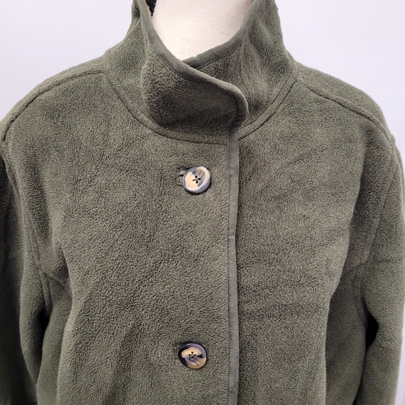 L. L. Bean Size XL Petite Green Fleece Button Up Jacket - Picture 3 of 8